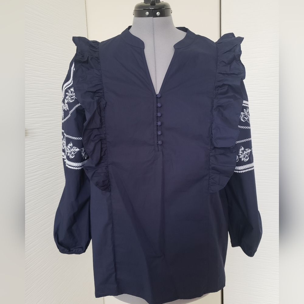 Neiman Marcus Navy Cotton Embroidered Top with Branded Tag Size XL New